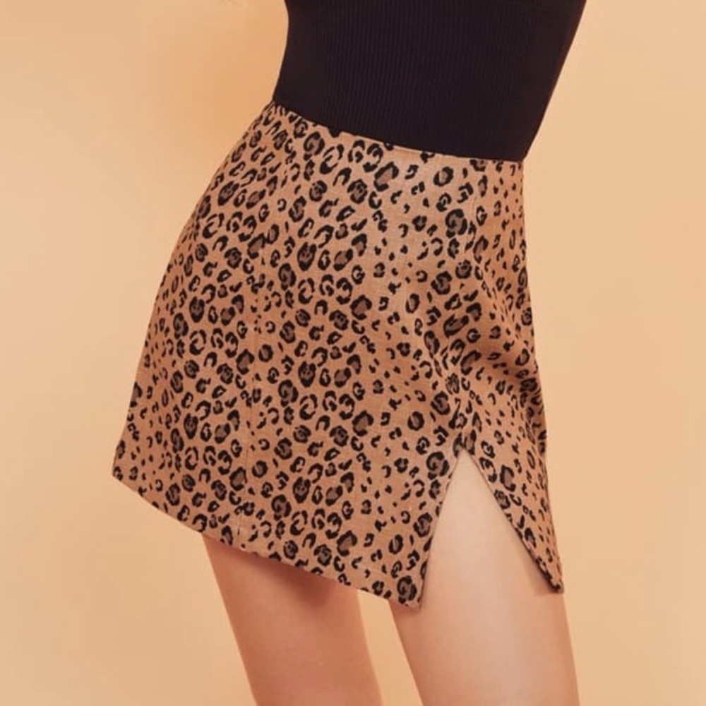 Reformation Cady Leopard Print 100% Linen Mini Skirt Size 6